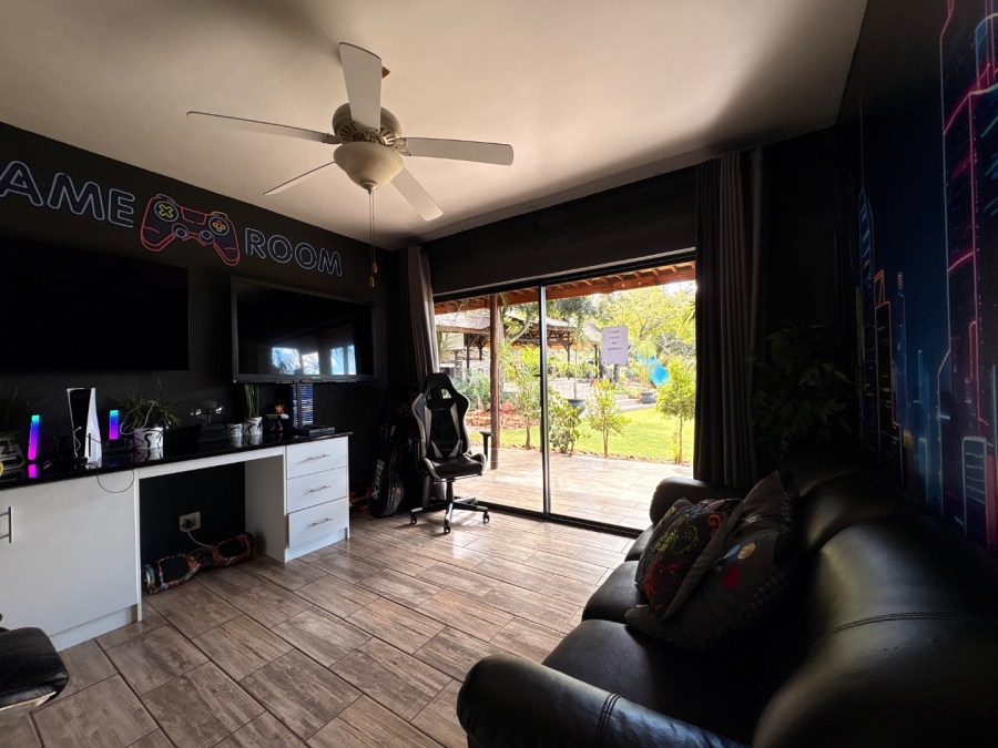 Commercial Property for Sale in Wilkoppies North West